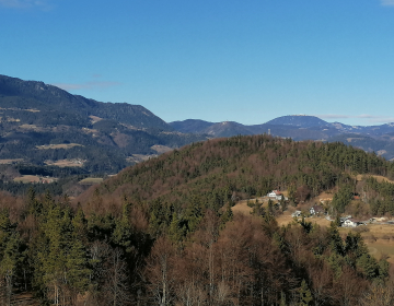 Kmetija v gorskem območju, foto: Štefka Goltnik